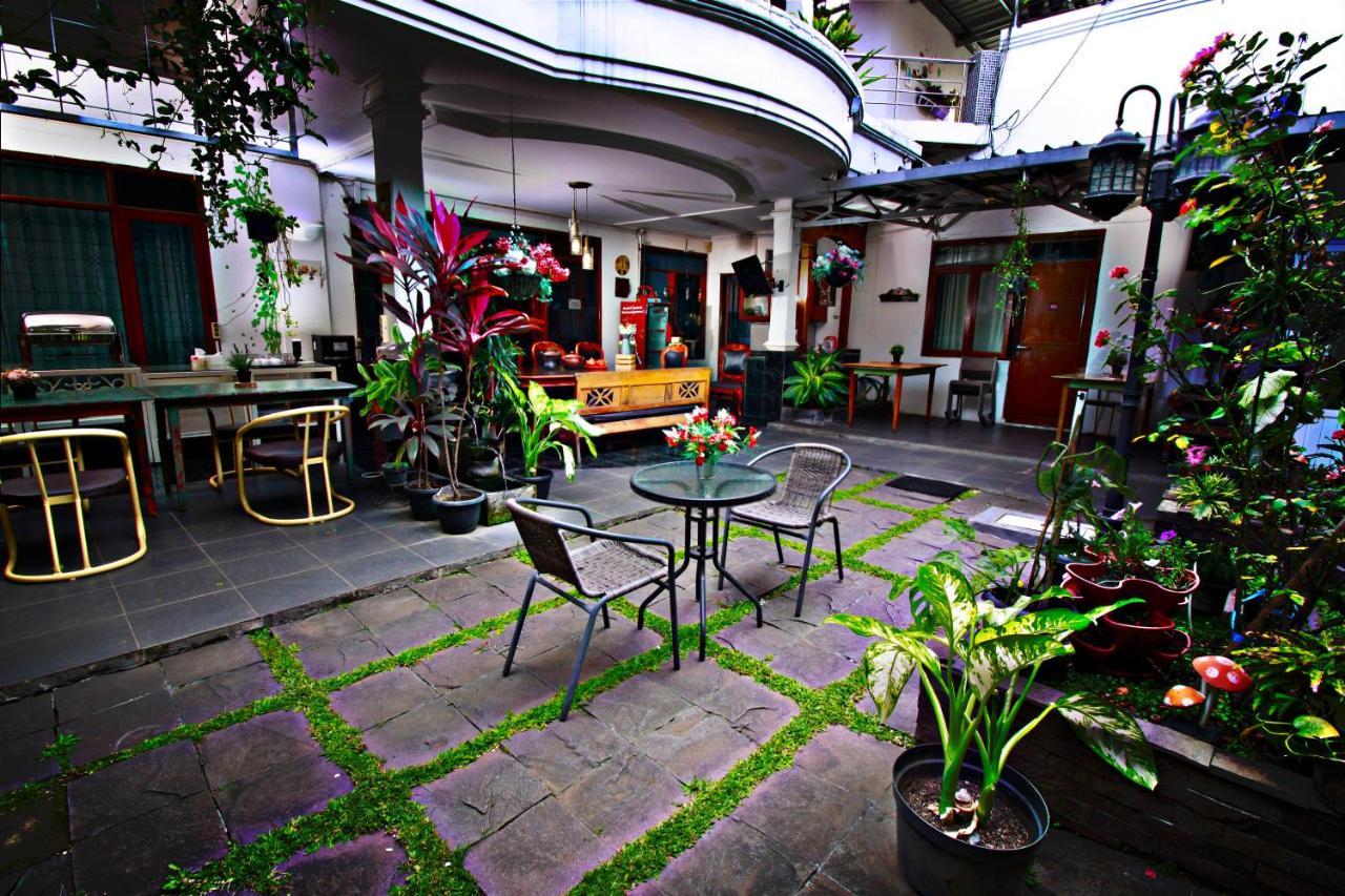 Fora Guest House Taman Lingkar Бандунг Екстер'єр фото